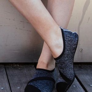 NEW!!! FITKICKS Live Well - BLK/GRY